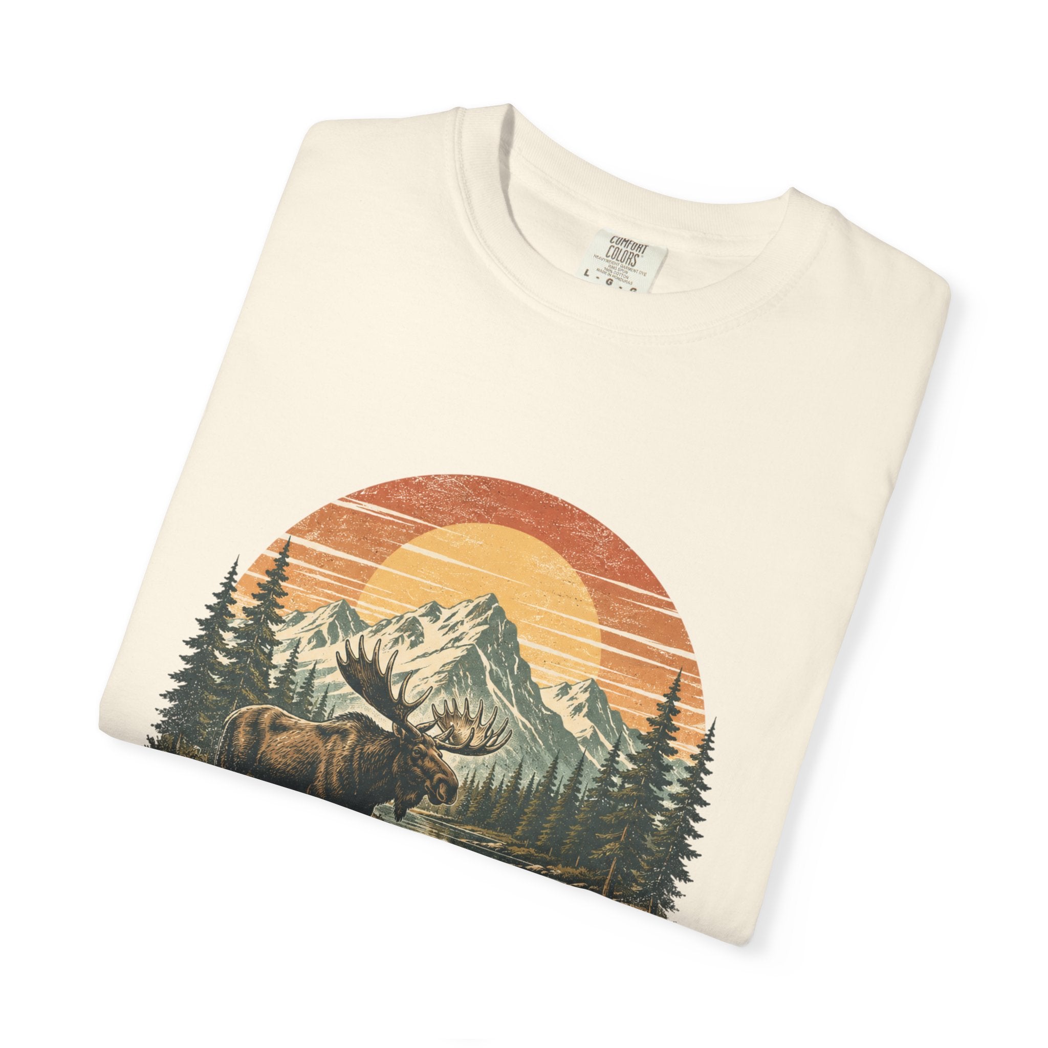 Moose Wilderness T-Shirt — Vintage Mountain Outdoor Adventure Tee