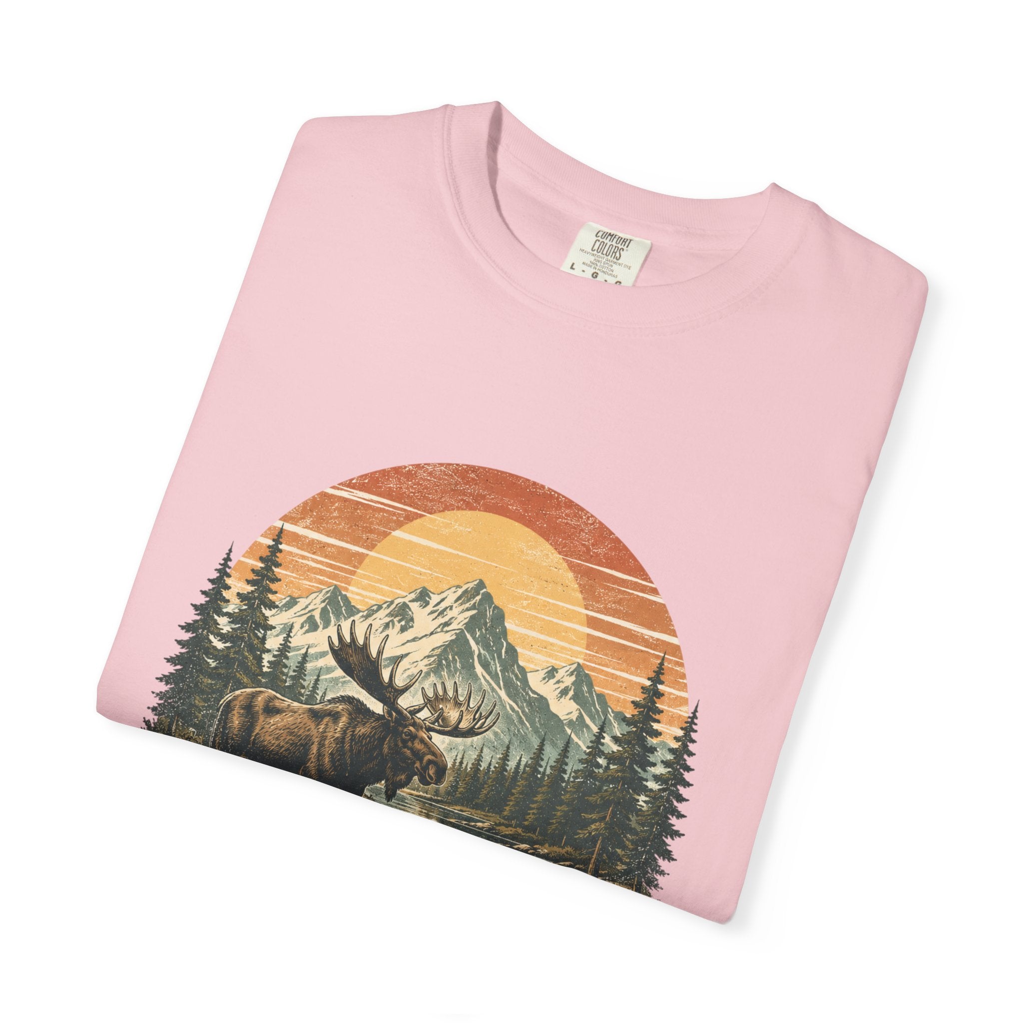 Moose Wilderness T-Shirt — Vintage Mountain Outdoor Adventure Tee
