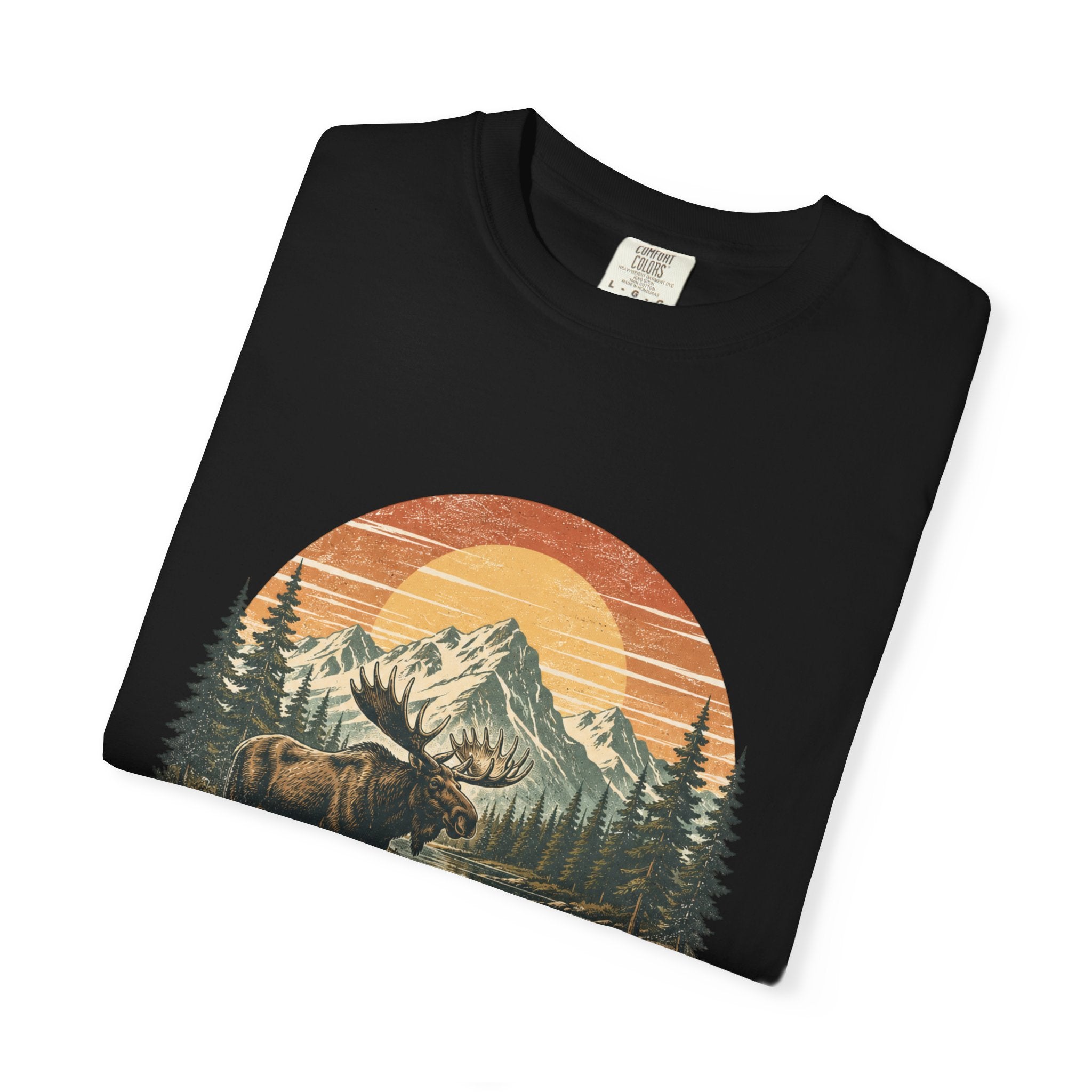 Moose Wilderness T-Shirt — Vintage Mountain Outdoor Adventure Tee